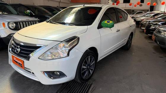 NISSAN VERSA 1.0 12V FLEX 4P MANUAL NISSAN VERSA 1.0 12V FLEX 4P MANUAL